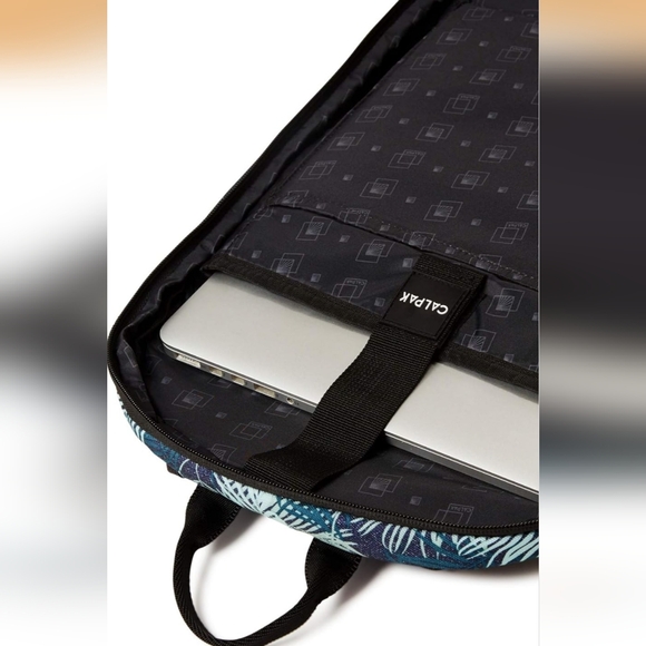 Calpak Glenroe Backpack - Picture 4 of 5